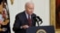 U.S. Presidente Biden habla en Women's Business Summit at the White House in Washington
