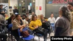 El evento en Madrid reunió a activistas de varias organizaciones opositoras. 