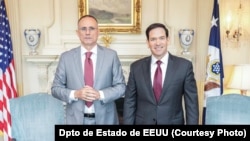 El líder opositor cubano José Daniel Ferrer junto al Secretario de Estado Marco Rubio, en Washington, DC, el 5 de noviembre de 2025. 