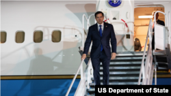 El secretario de Estado, Marco Rubio, llega a la Ciudad de Panamá, Panamá, el 1 de febrero de 2025. (Foto oficial del Departamento de Estado por Freddie Everett)